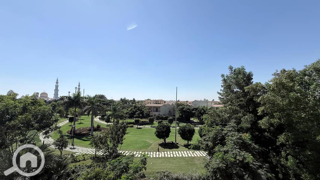 20 fff9e2a8-afba-4406-8902-ff99e272a074. jpg