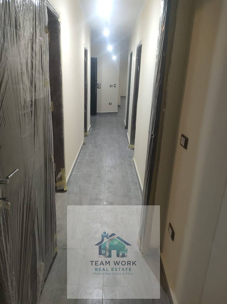 6 2b05e581-c45c-4aea-8c60-2c0b984717fe. jpg