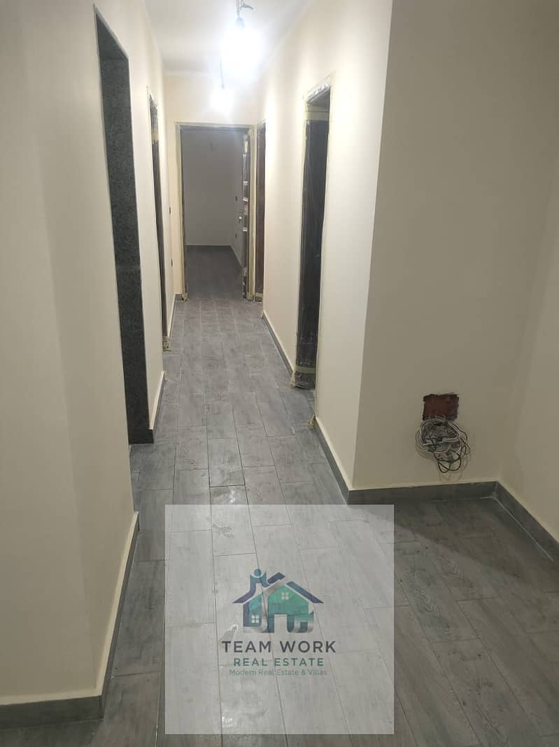 7 6885a291-20b7-4161-94a1-600a904d5164. jpg