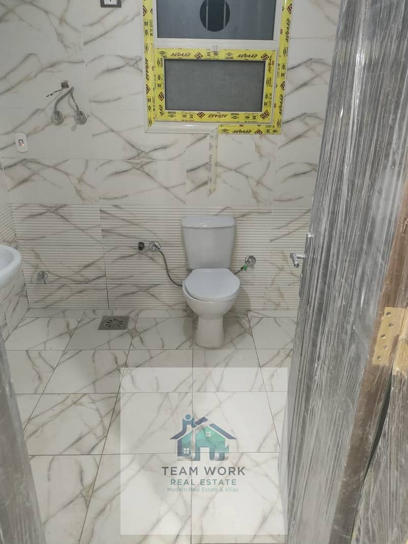 10 16260984-052d-4ca8-ae1f-2425dd35c6ba. jpg