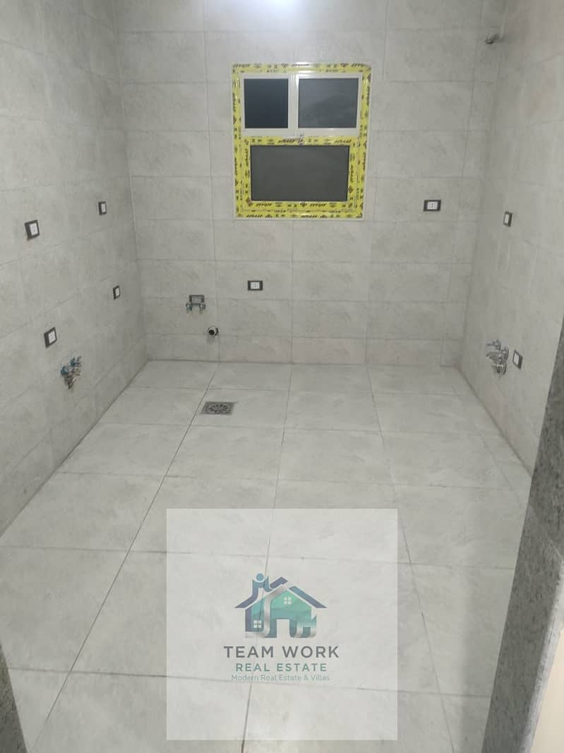 11 8e8bec5c-61d6-464c-aefb-979317511d8d. jpg