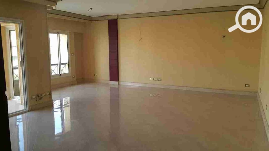 1000429085. jpg 1000429085. jpg