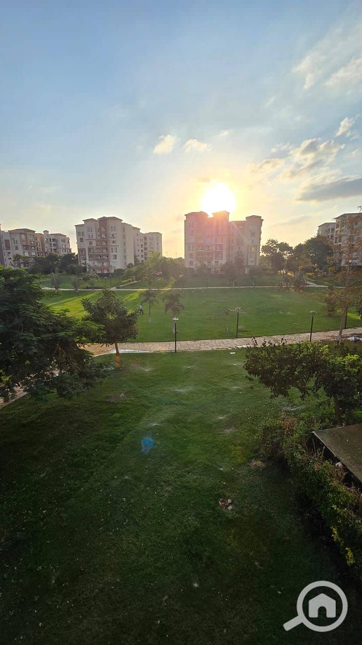 2 6468bbde-7f0d-4fd2-a18d-cf00e2432eb9. jpg