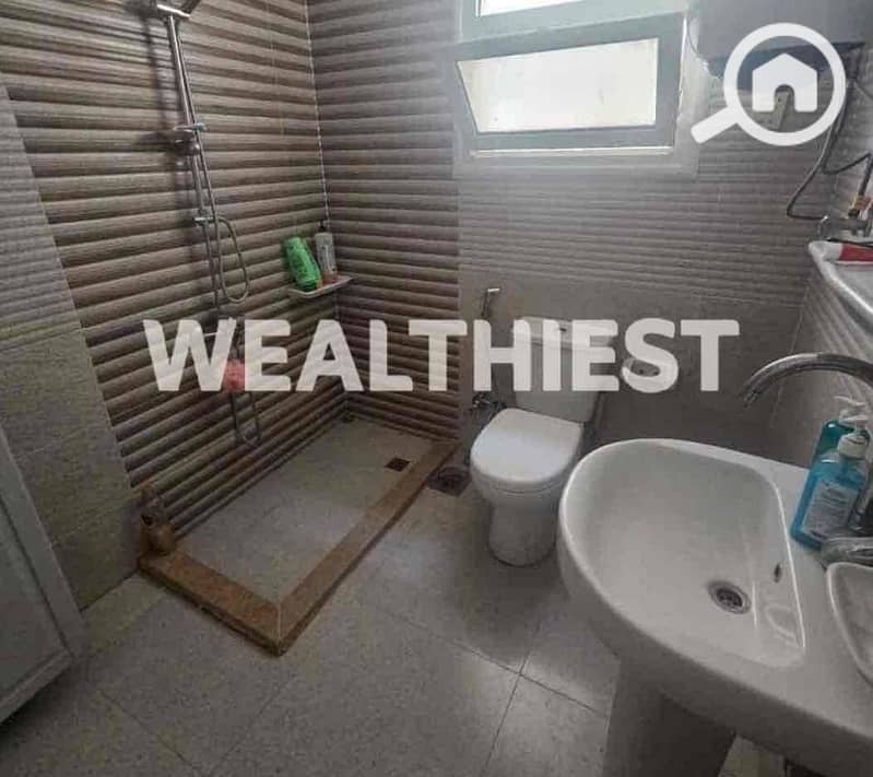 4 e2c42166-aaf0-4526-bd8e-b3da512c6302. jpg