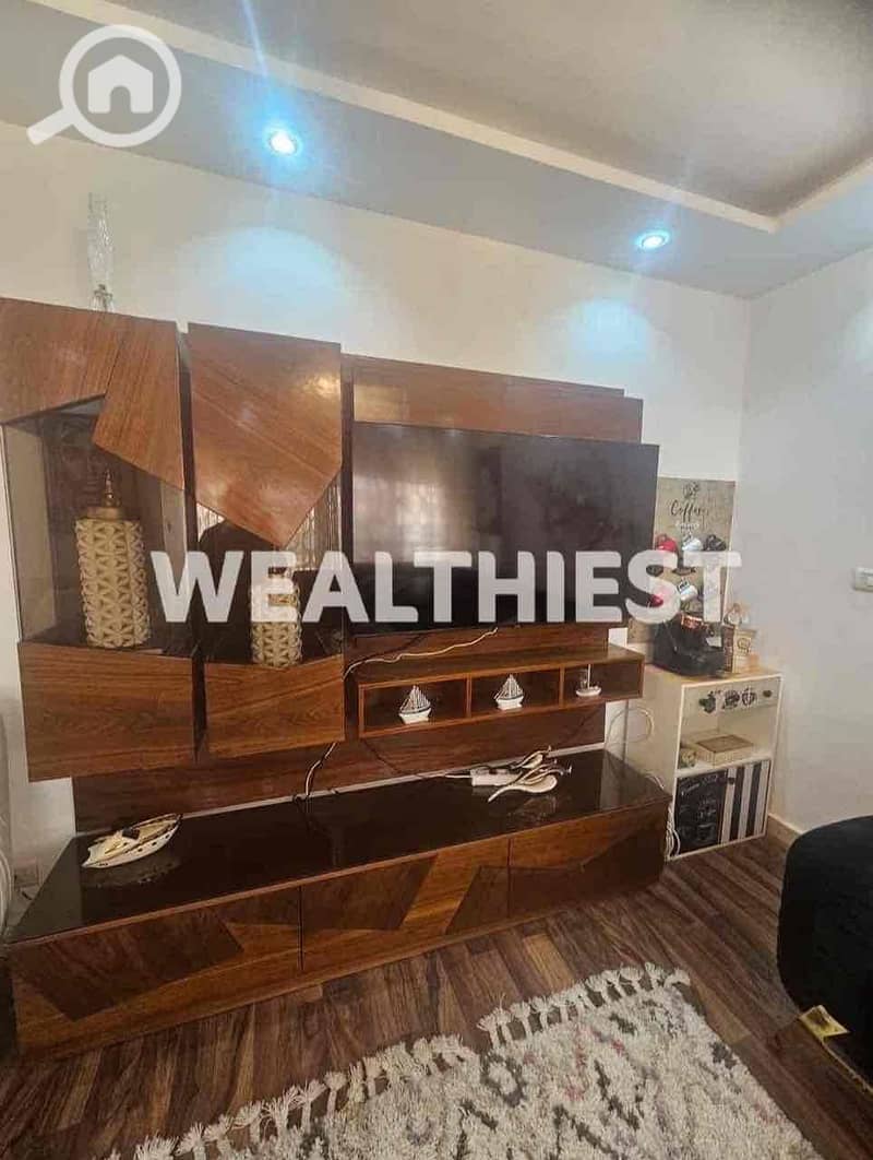 10 5fff16d6-fa8d-4ae8-bb91-e98578e39670. jpg