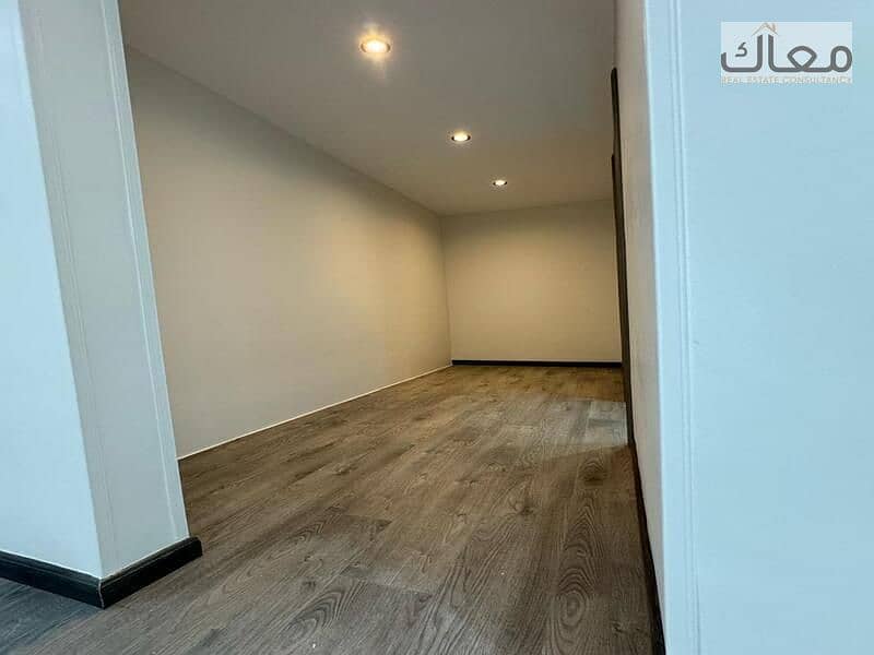 8 WhatsApp Image 2025-10-15 at 6.43. 52 PM (1). jpeg