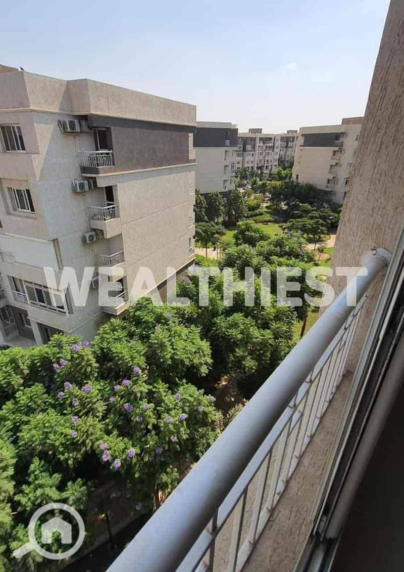 4 3b24cf4c-2e24-4e6d-bc79-0f3608552da6. jpg