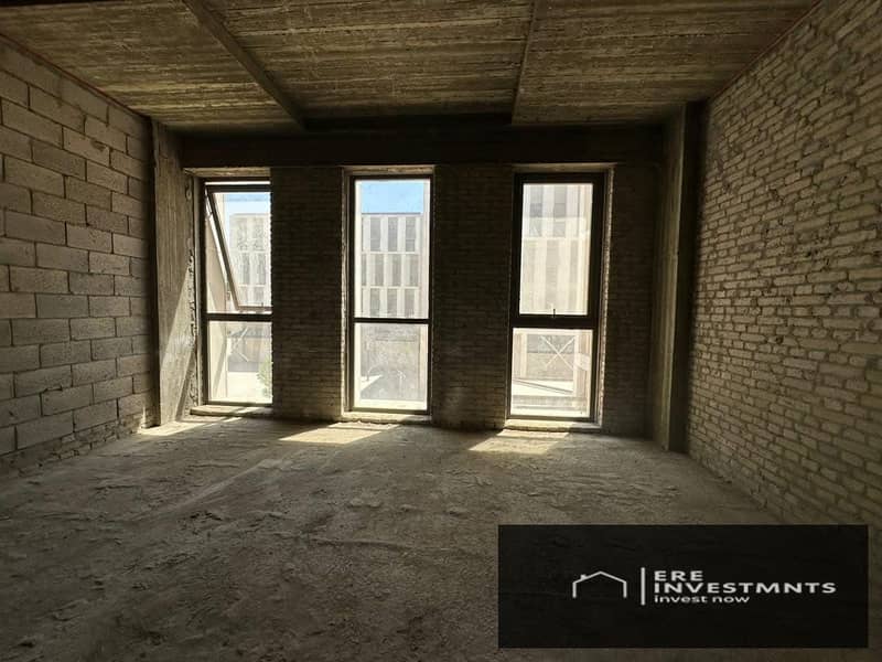 11 WhatsApp Image 2025-09-28 at 8.49. 10 PM (3). jpeg