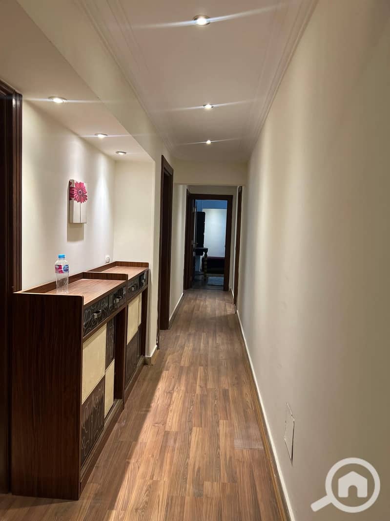 11 5056eb1c-a58d-40fc-9f5c-cf666b0a3ce7. jpeg