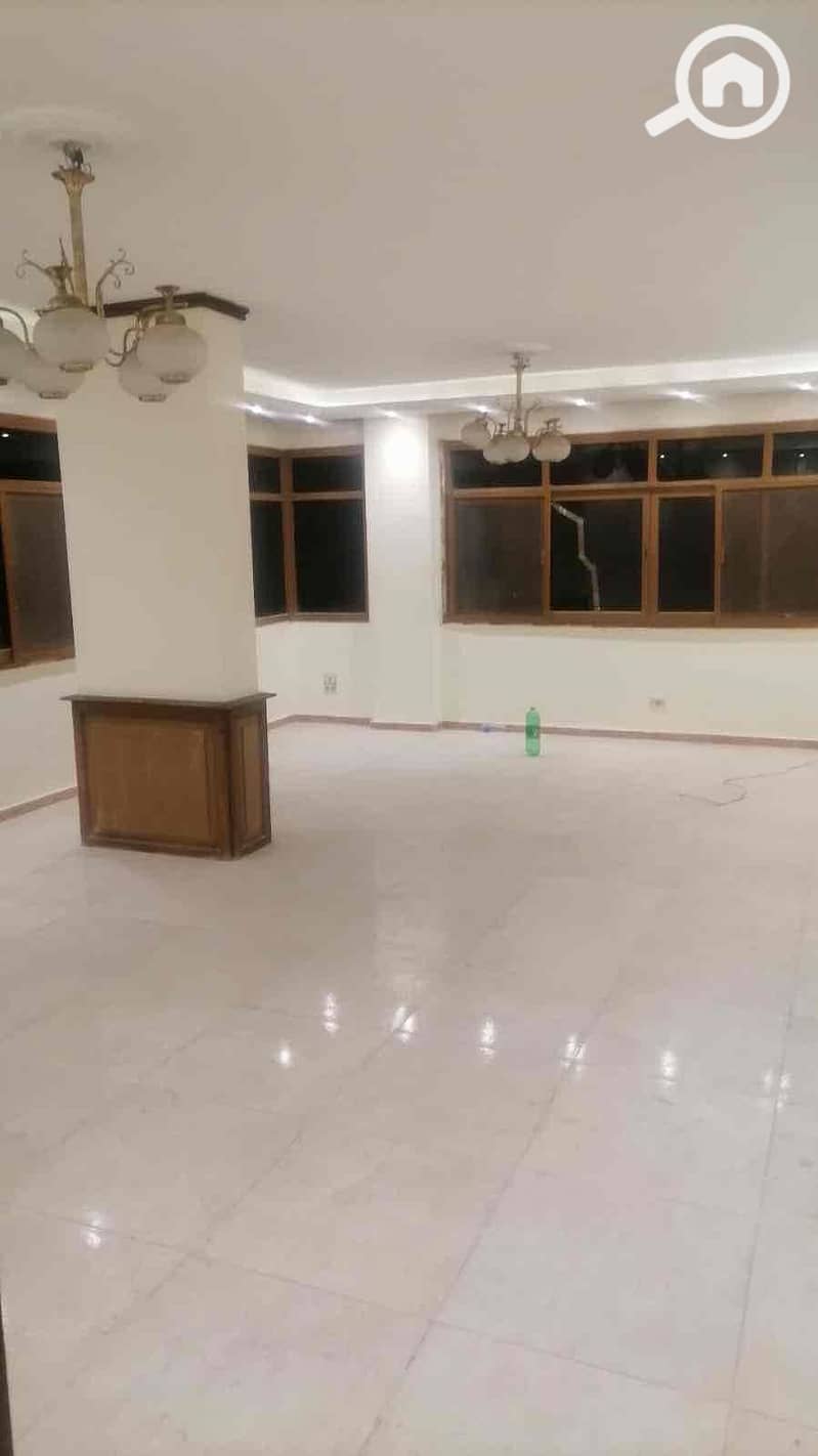 2 b8800b8a-7b94-4410-880f-1a21bc5dd0d1. jpg