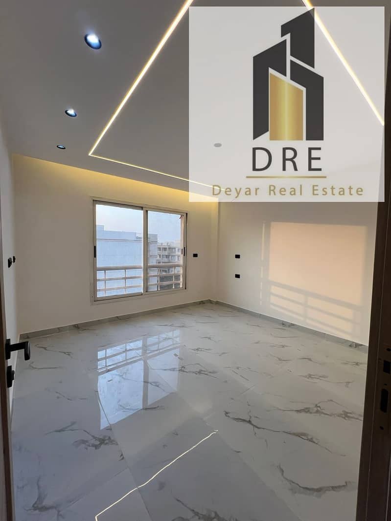 6 637dc3a4-dfd2-4f9b-93b9-c6882f57385d. jpg