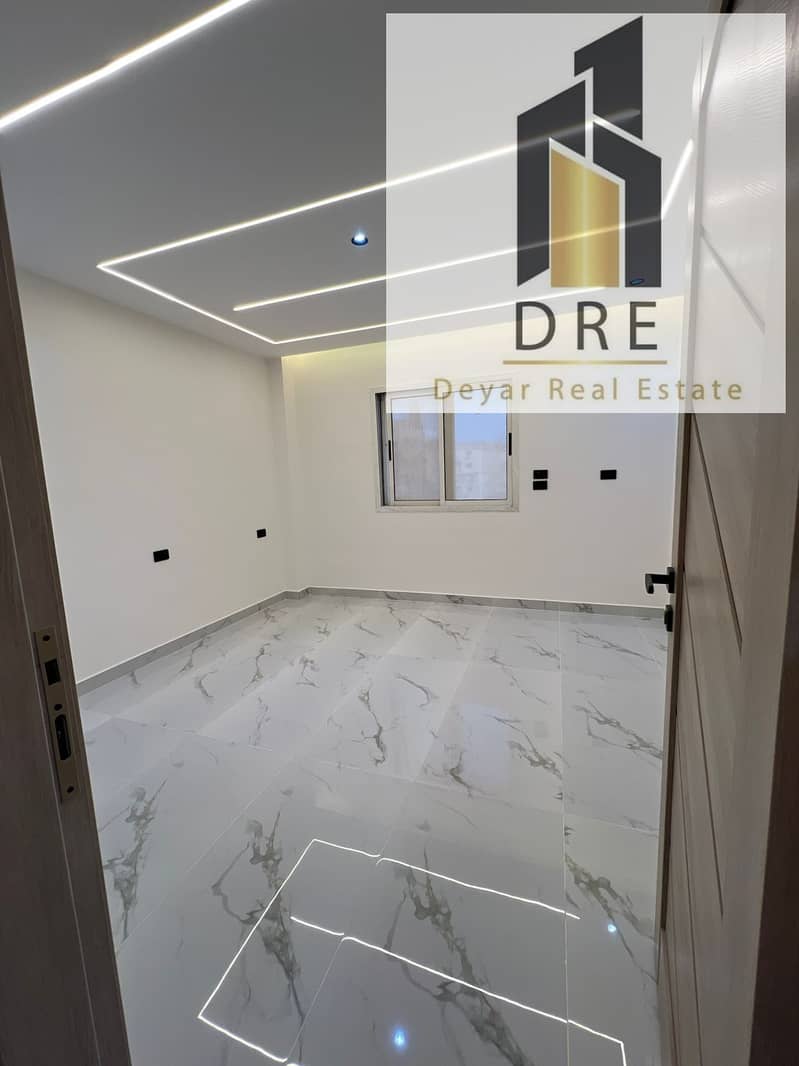 12 b99e1110-ef04-4eb3-bcbf-b330f68e4411. jpg