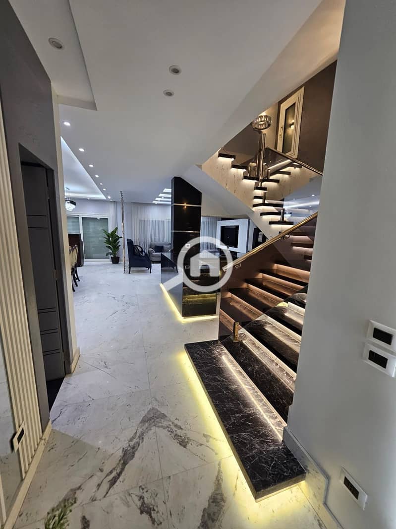 577324159_122150558012853626_6841412687667875354_n. jpg