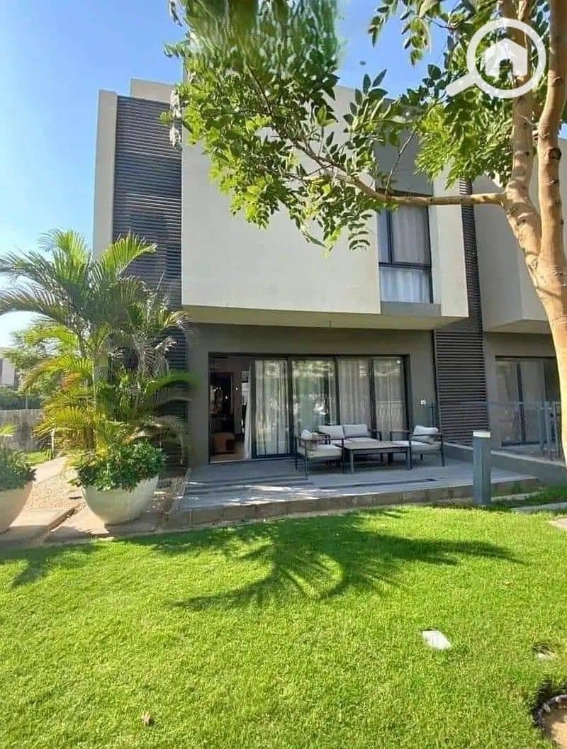 2 32901718-800x600. jpg