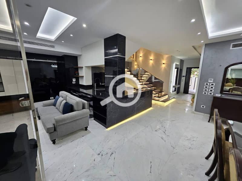 8 578555948_122150556770853626_6848314268517476603_n. jpg