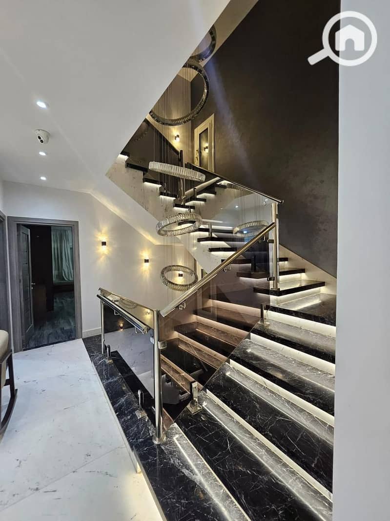 9 579216694_122150557220853626_933431380551760769_n. jpg