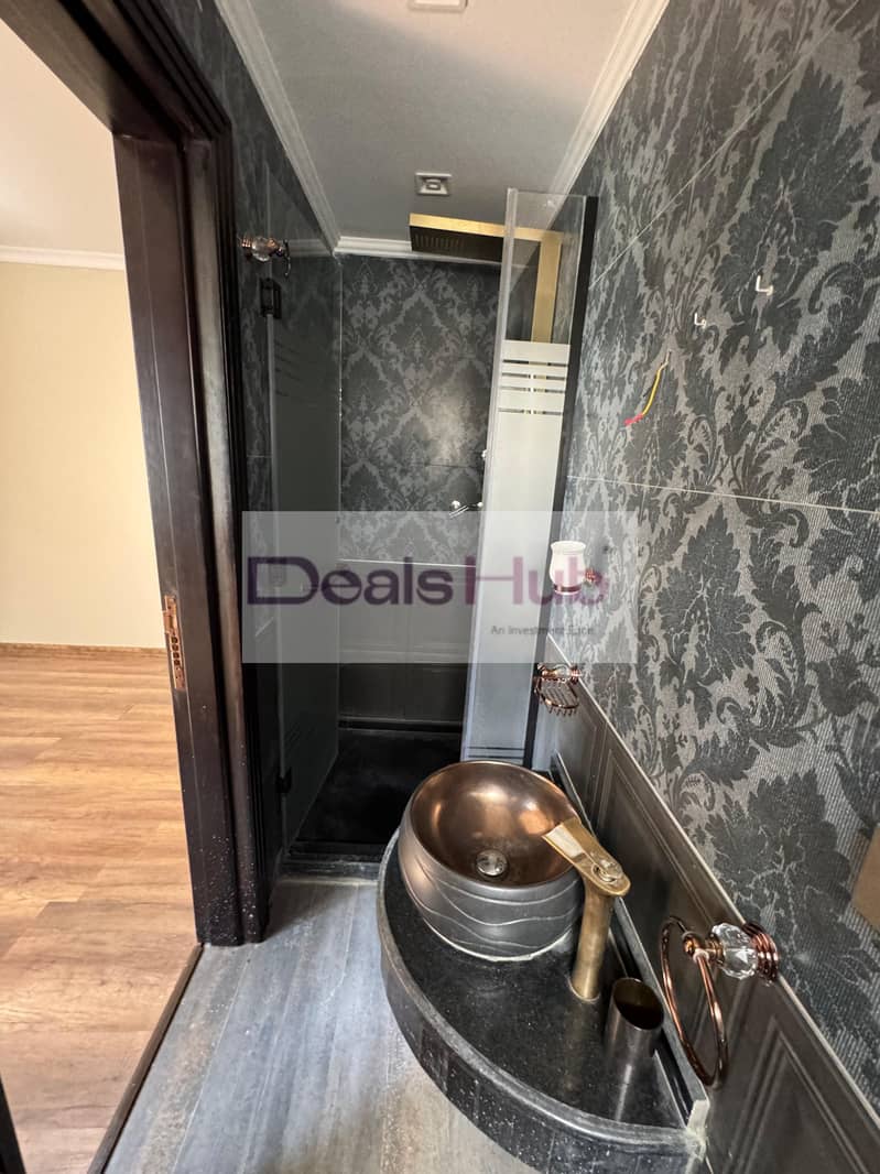 8 ed5845b3-9183-484b-aa21-a7dfc6c02bd0. jpg