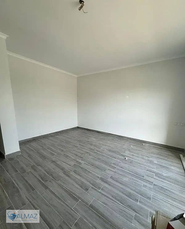 3 WhatsApp Image 2025-11-22 at 1.21. 09 PM (1). jpeg