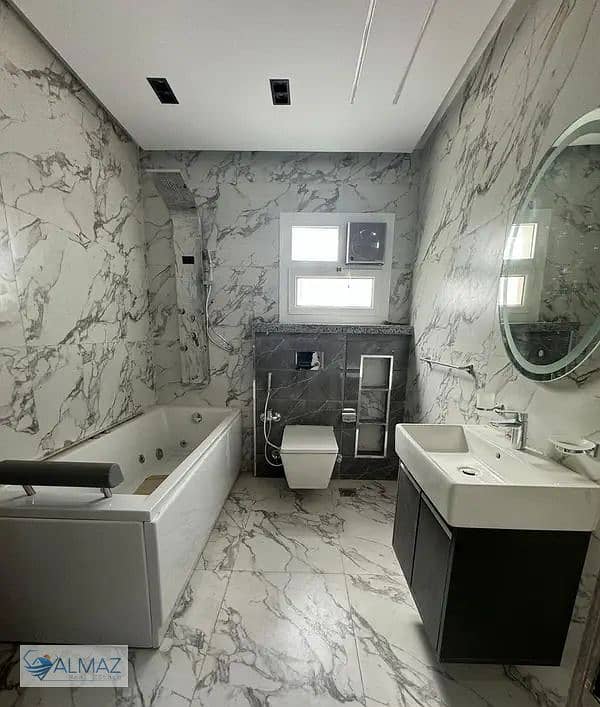 7 WhatsApp Image 2025-11-22 at 1.21. 10 PM. jpeg