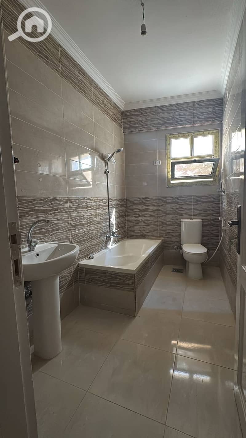 11 WhatsApp Image 2025-11-22 at 12.52. 56 PM. jpeg