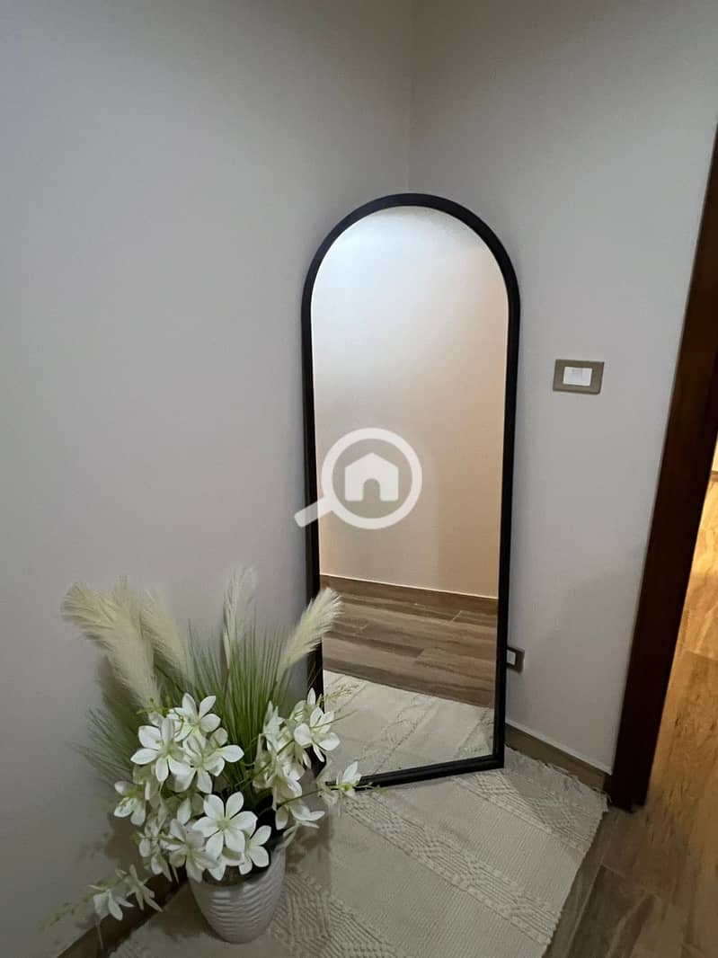 10 WhatsApp Image 2025-11-19 at 21.21. 30. jpeg