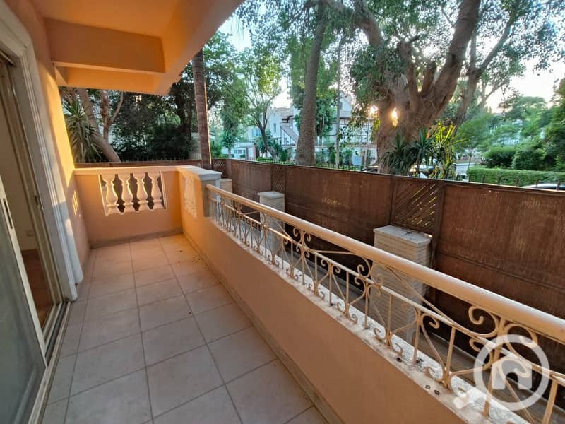 6 099d4102-6e46-4a60-b309-87a4d6ffdad4. jpeg