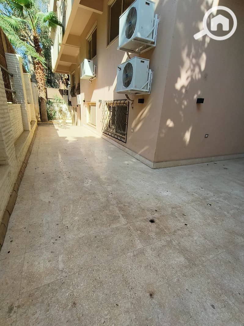 13 e239bf42-0d34-4a72-8d7a-badfe80bcb7c. jpeg