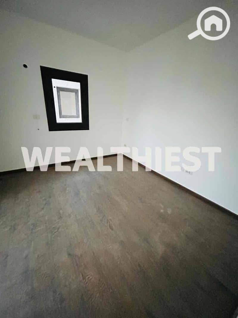 5 4cc6a547-adb8-4f2a-865f-b68713884f8c. jpg