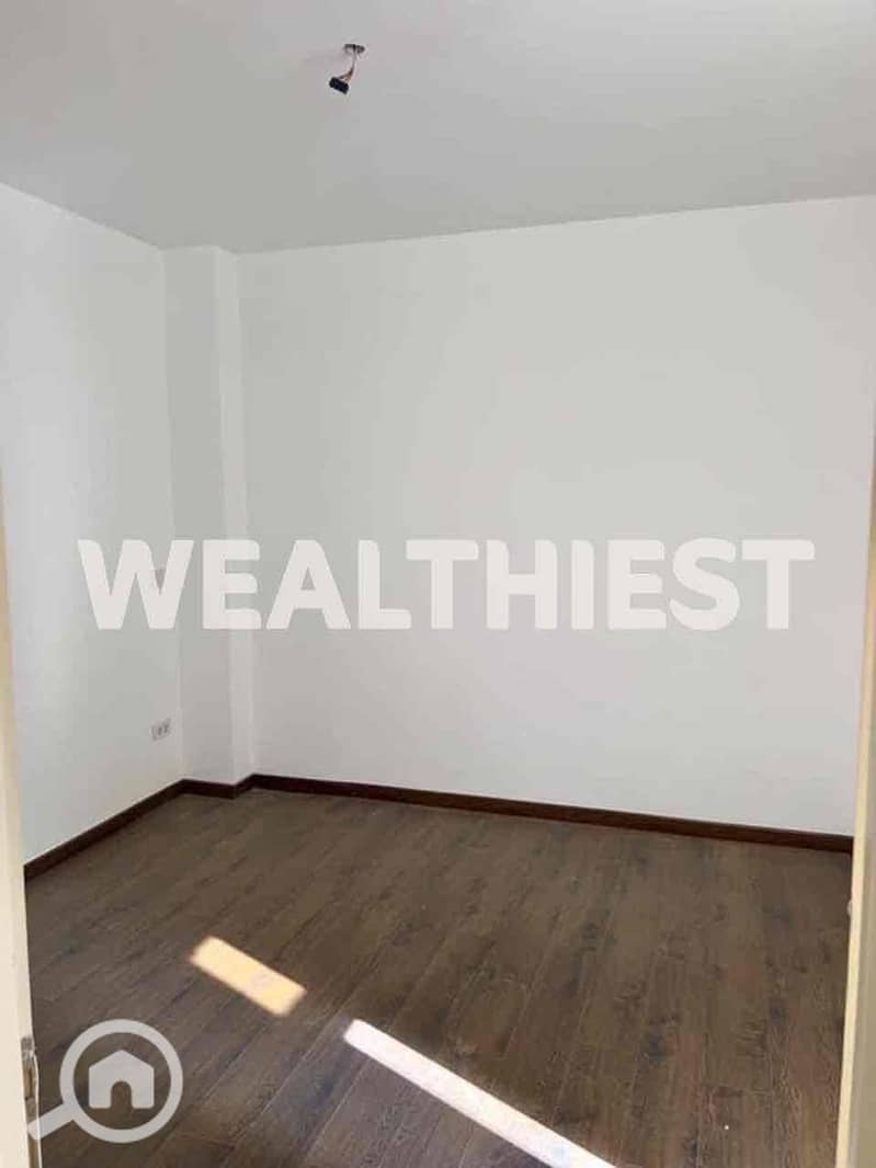 7 8623827a-7b92-425d-94d4-f52665a9aa96. jpg