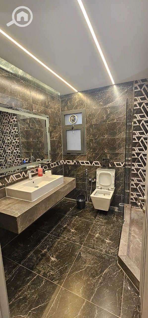 9 WhatsApp Image 2025-11-17 at 20.21. 27 (2). jpeg