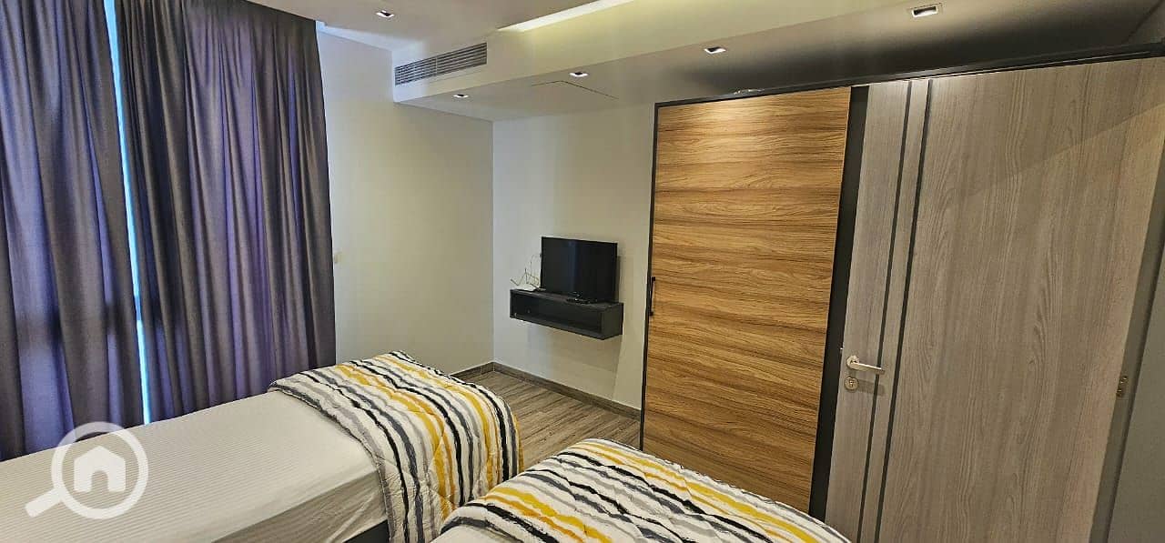 12 WhatsApp Image 2025-11-17 at 20.21. 29 (3). jpeg