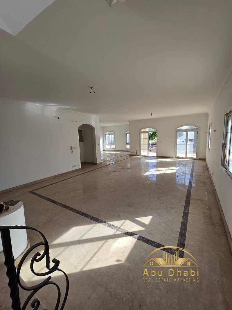 2 d00a8182-5e97-43b2-8c1e-539f8695caf2. jpg