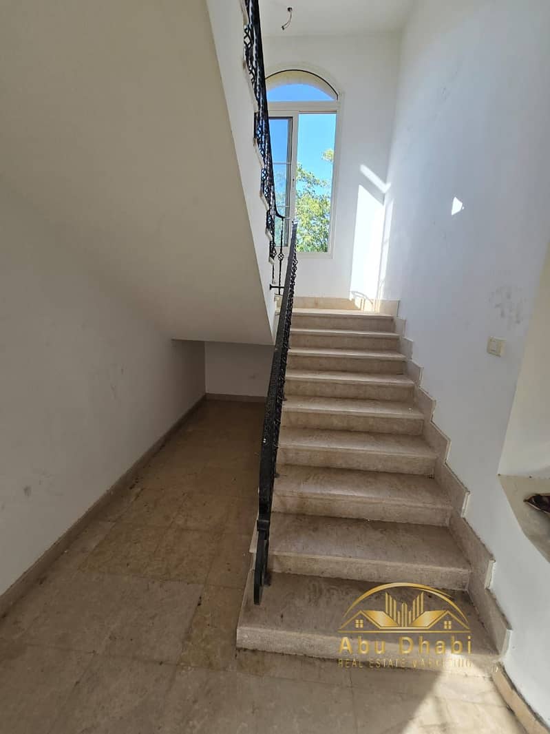 3 a2d4fad1-9a89-4cc5-9717-e3e069870328. jpg