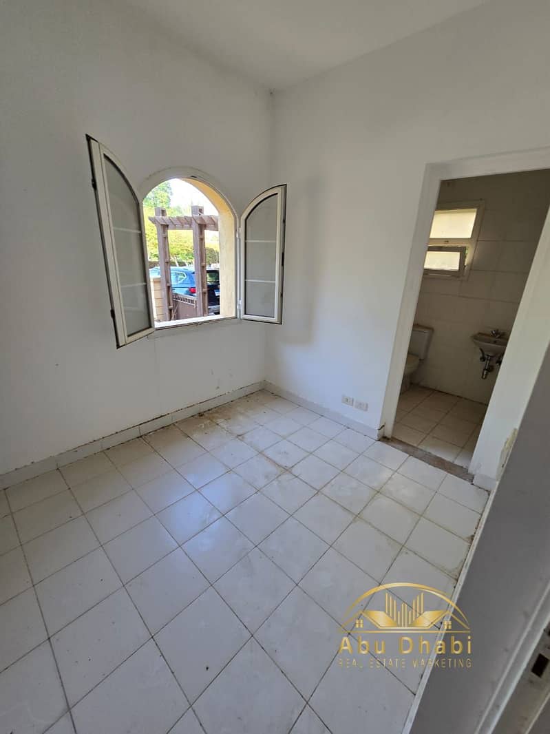 15 8019fc4f-e071-4792-bdcf-1c3306917fb0. jpg