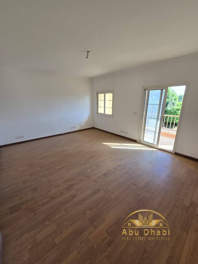 19 d5585fbd-e015-4da5-8be9-77ca95c468d1. jpg