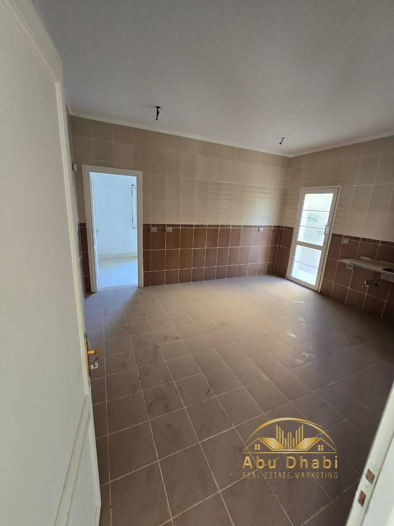 25 3a9129ea-de75-4c0d-baf7-5fe4e2a9e617. jpg