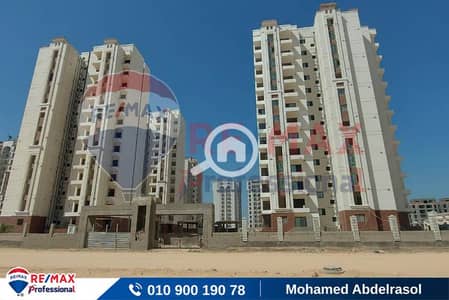 3 Bedroom Flat for Sale in Moharam Bik, Alexandria - 000. jpg