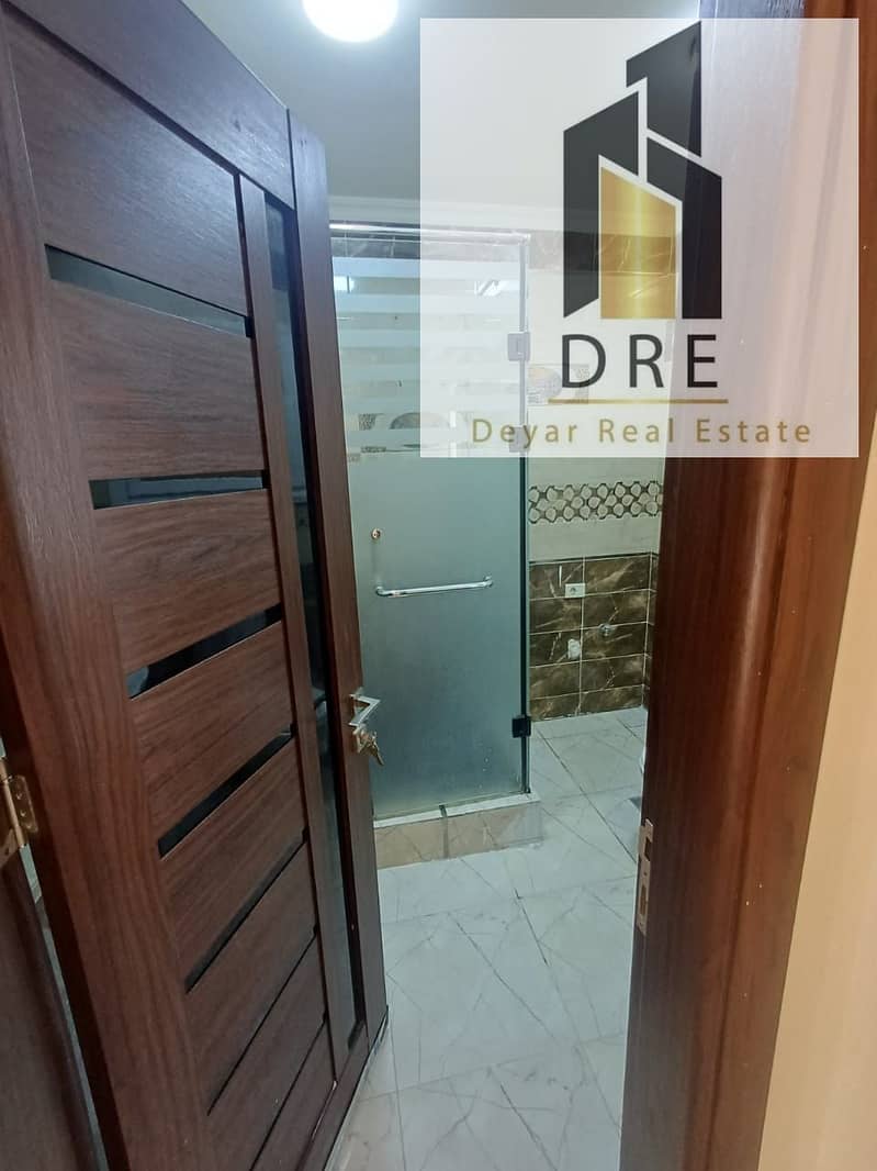 4 15f3f2d4-0b8b-4cbf-8586-a5d09877ead2. jpg