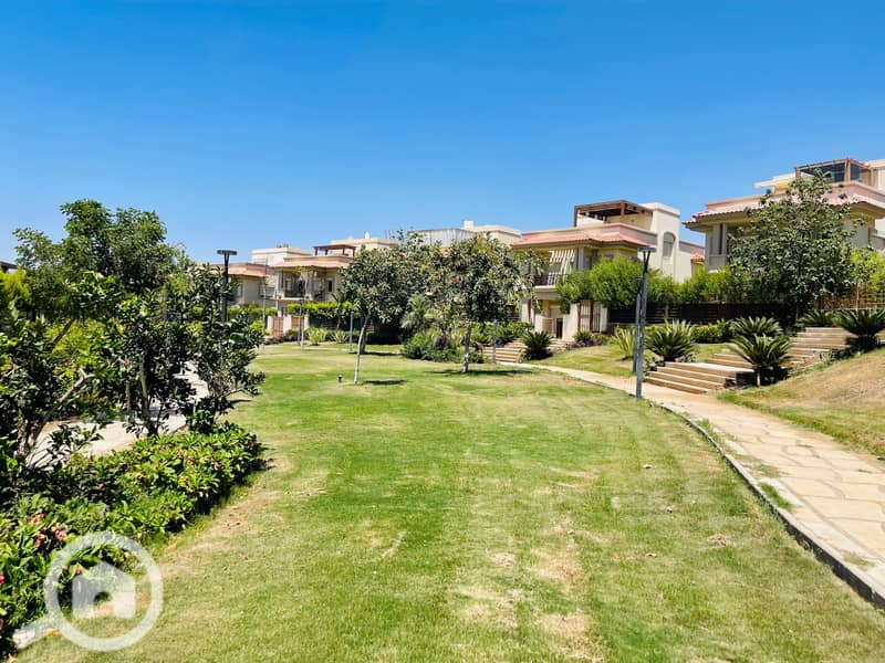 12 ba600756-3a6c-431f-b0d1-74c85c19517f. jpg