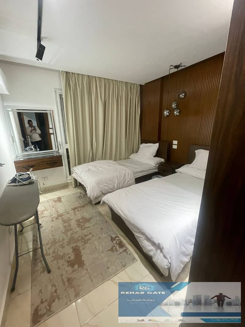 11 007034f2-9428-4abf-8397-3287da46a834. jpg