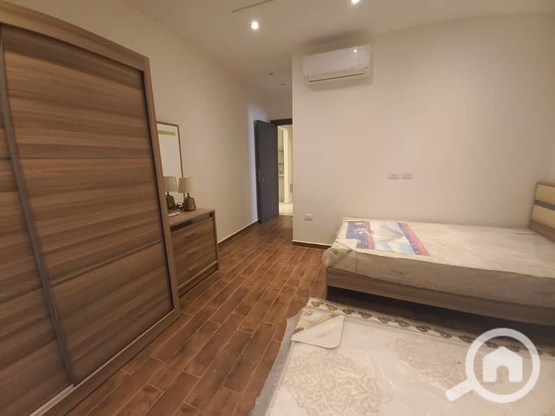 4 WhatsApp Image 2025-11-22 at 13.09. 27 (1). jpeg