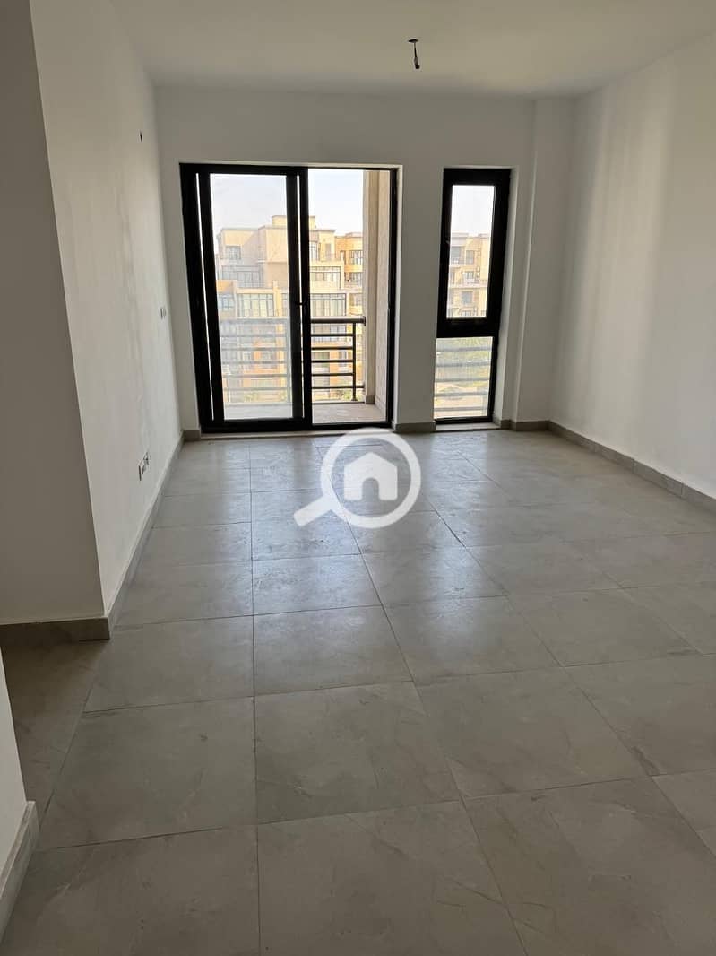 4 9a50b9f1-fcff-4751-9e05-f26edec41f69. jpg