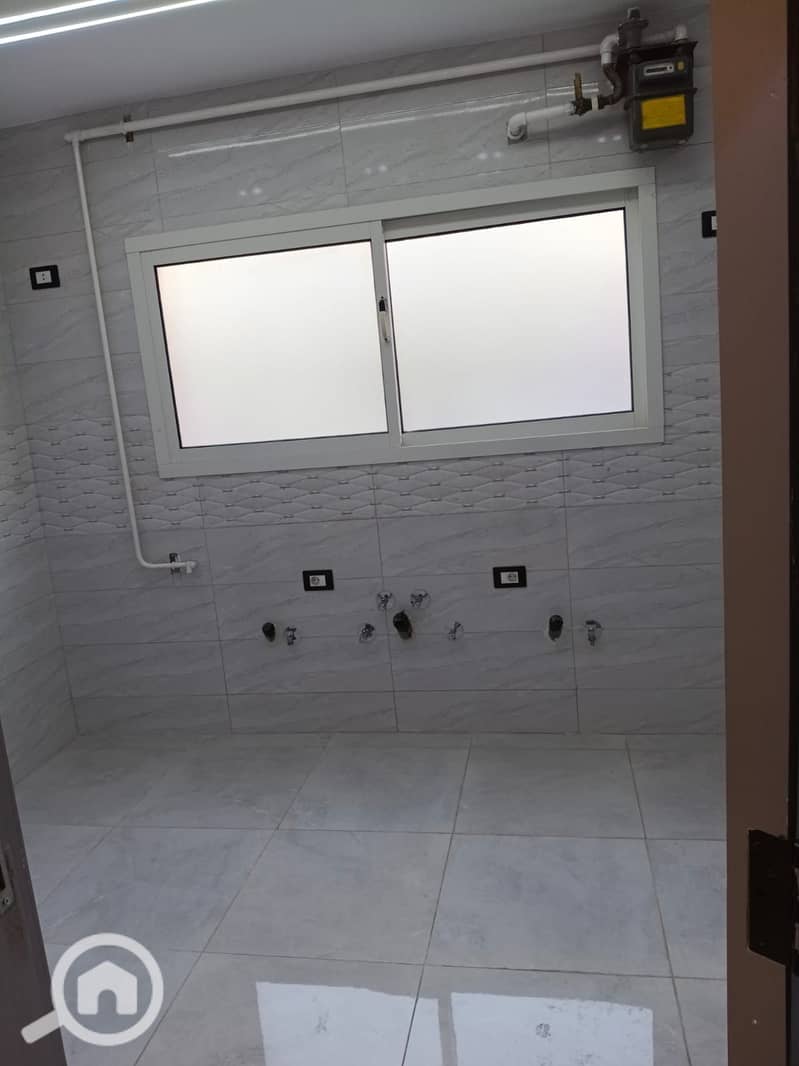 9 WhatsApp Image 2025-11-22 at 14.05. 02 (1). jpeg