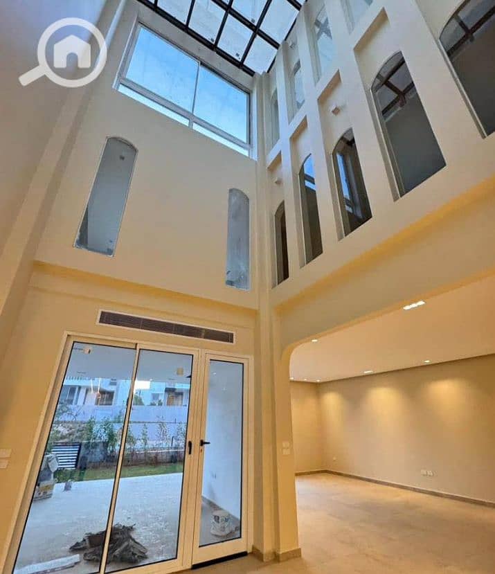 2 {34E8FFEE-76A1-421A-8515-F7E02515A677}. png