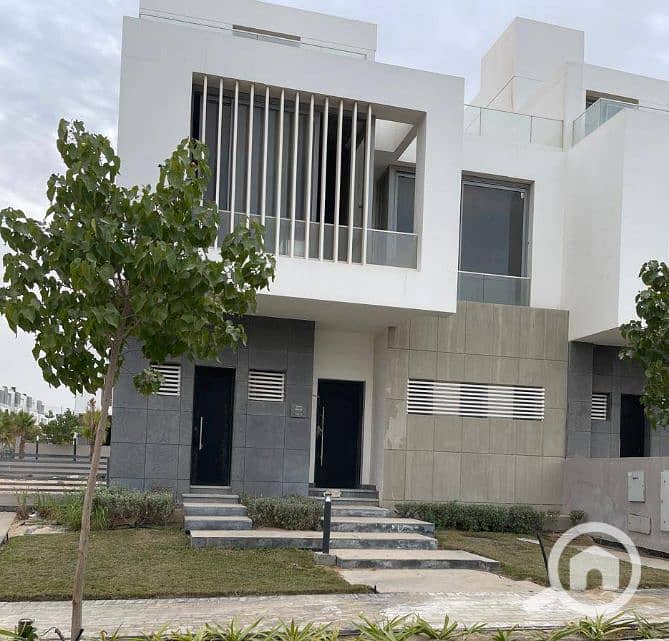 4 {805E312F-2C1A-44E2-A3EA-55D0788CE85F}. png