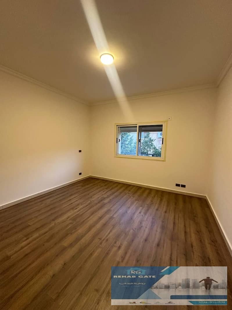 12 f28ec6de-9092-43e2-8b4f-44c8c730847b. jpg