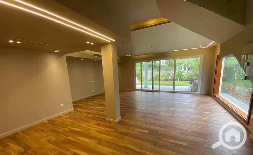 4 459eb826-b524-44e2-bc6e-adb64bc9a482. jpg