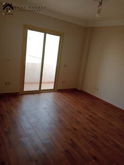4 Bedroom Apartment for Sale in Mokattam, Cairo - IMG-20250730-WA0046. jpg
