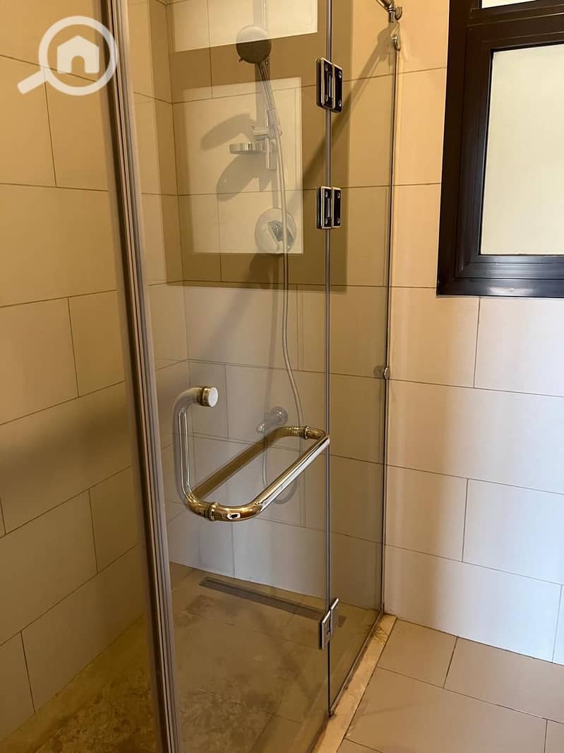 7 WhatsApp Image 2025-11-17 at 23.45. 08 (1). jpeg