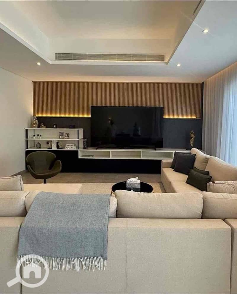 5 b8f073c6-2703-4257-a3b4-0ec19f2e103c. jpg